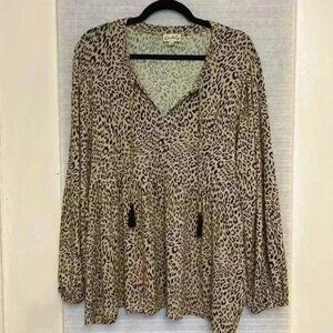 Wonderly 3x leopard cheetah animal print top flowy stretchy babydoll V neck